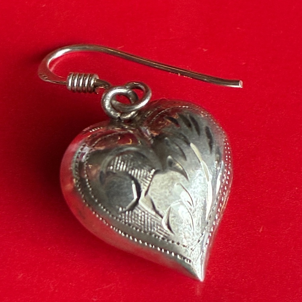 Silver Heart Earrings,925 Silver Earrings. - Picture 3 of 8